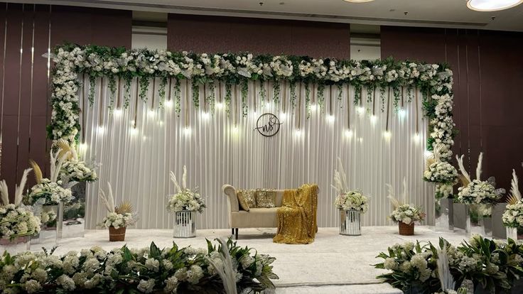 Elegant wedding decoration by Rahul Decorator